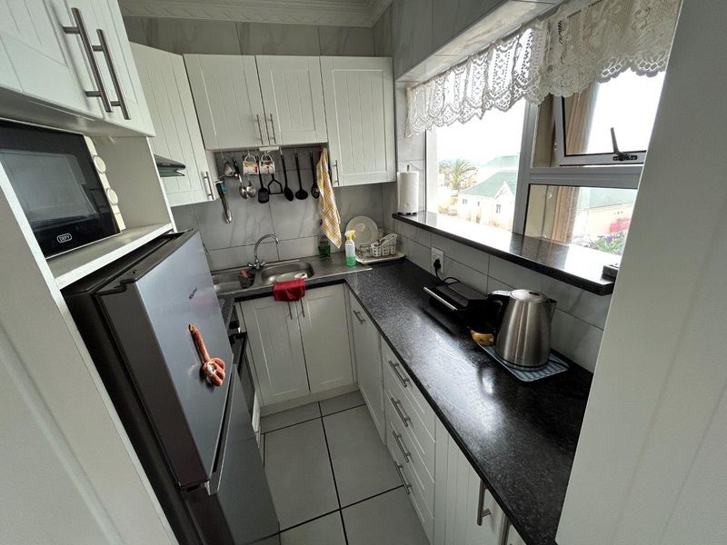 LOVELY 2 BEDROOM APARTMENT WITH ACCESS TO THE BEACH - Photo 9