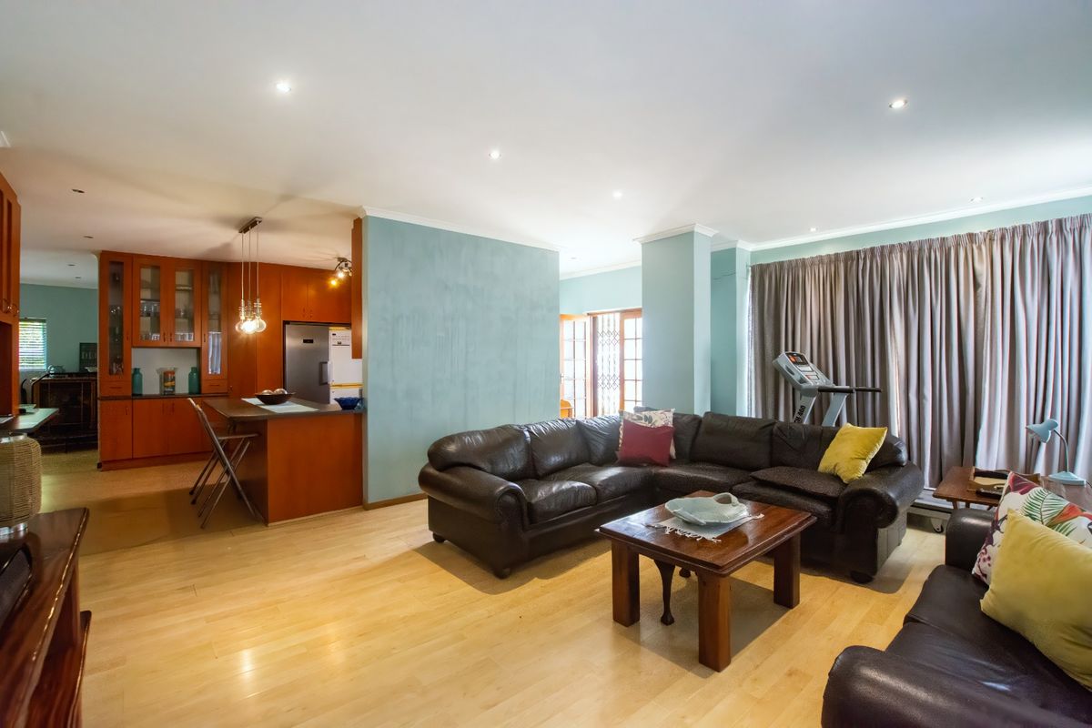 LOVELY HOME CLOSE TO ALBATROSS BEACH WITH GREAT RENTAL OPPORTUNITY - Photo 5