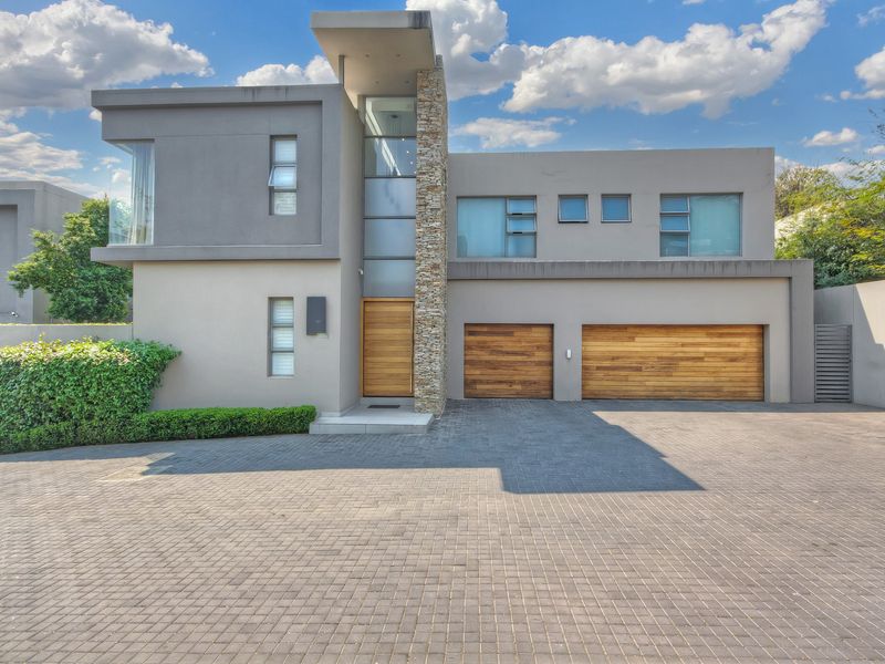 Uncompromising Luxury. Unmatched Security. Unrivalled Living - Photo 10