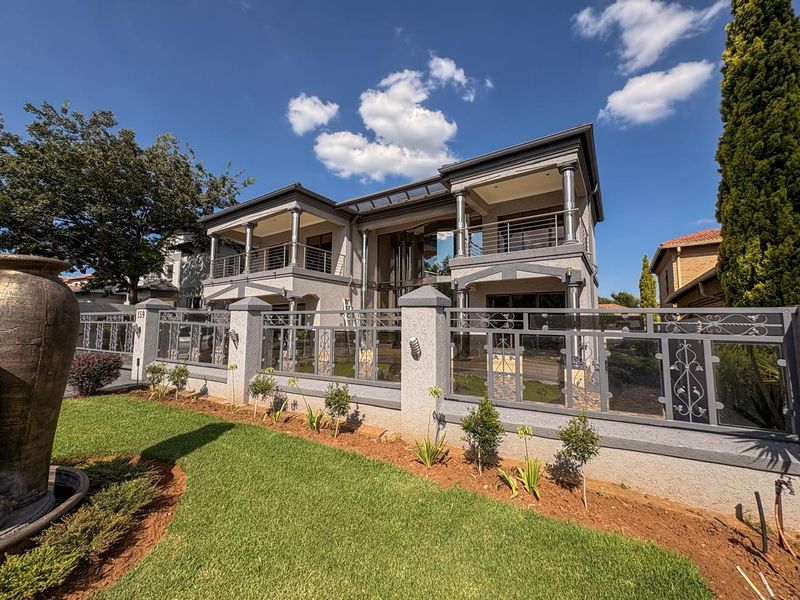 Newly Renovated Family Home in Helderwyk - Photo 3