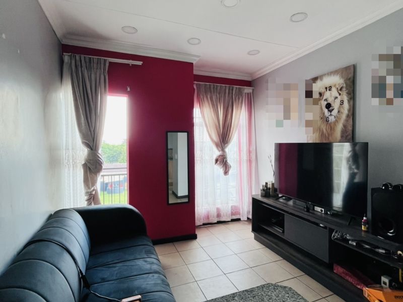 Apartment For Sale In Witbank - Photo 5