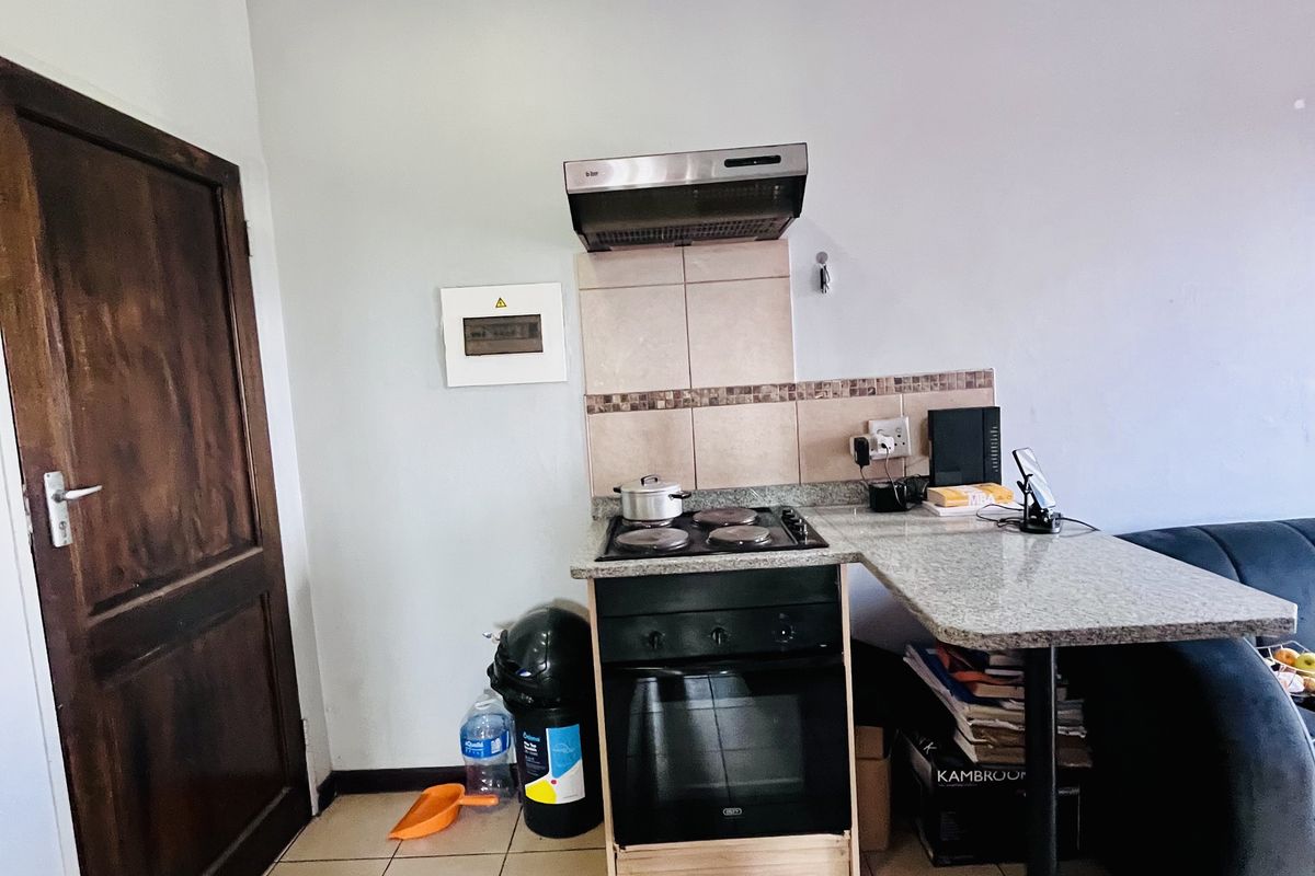 Apartment For Sale In Witbank - Photo 3