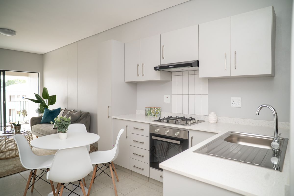 Apartment For Sale In Kloof - Photo 4