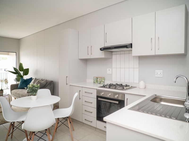 Apartment For Sale In Kloof - Photo 4