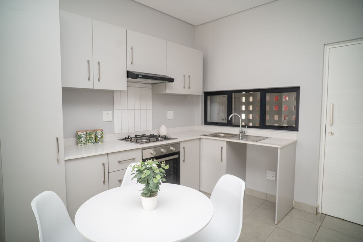 Apartment For Sale In Kloof - Photo 5