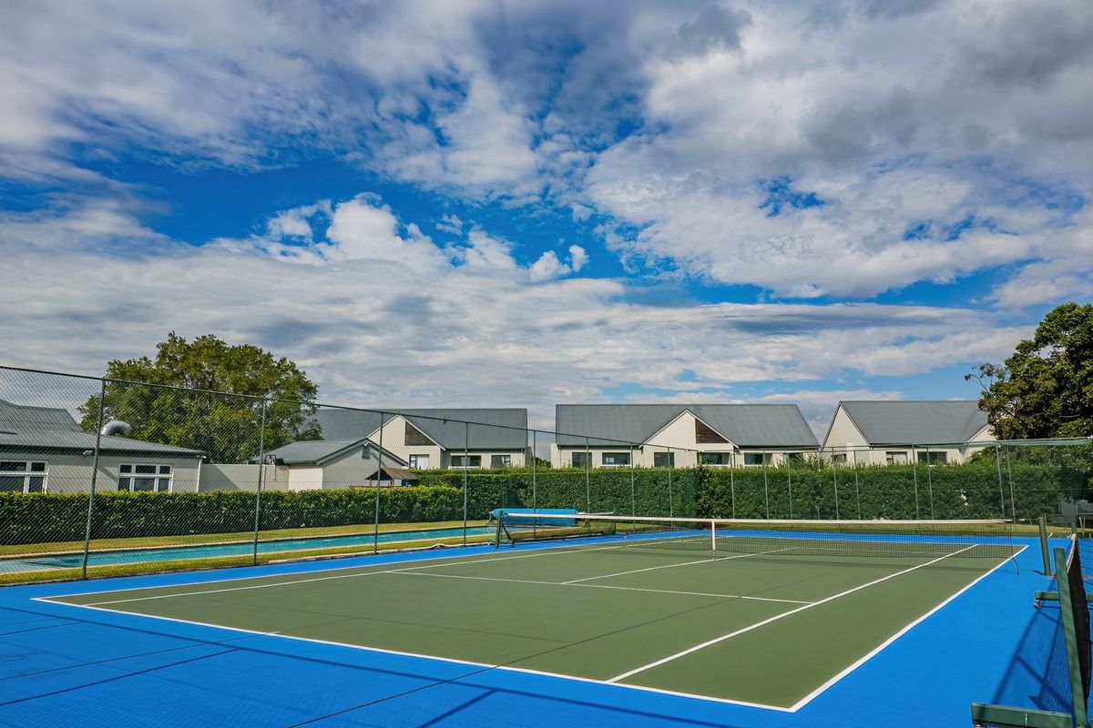 Apartment For Sale In Kloof - Photo 2