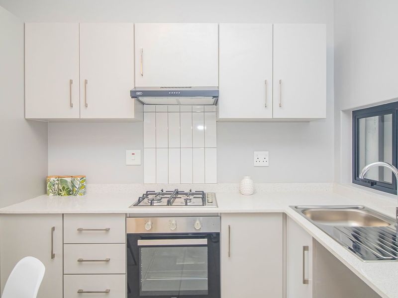Apartment For Sale In Kloof - Photo 7