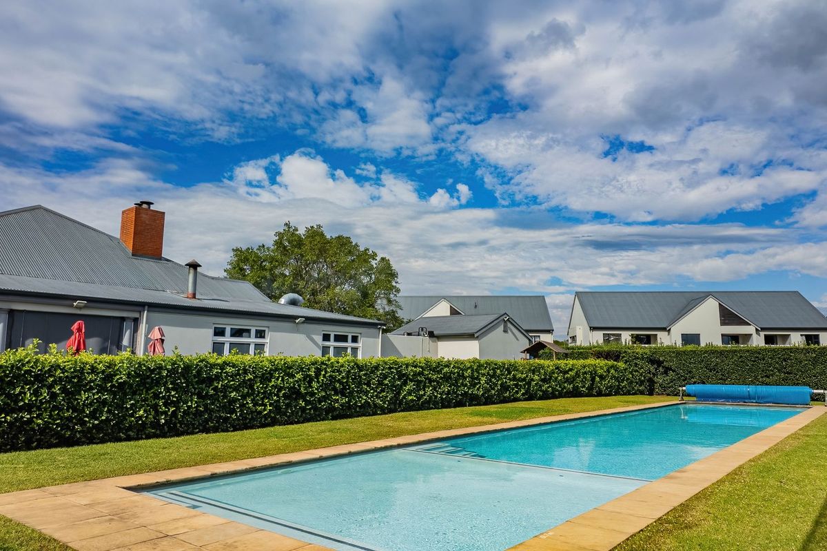 Apartment For Sale In Kloof - Photo 4