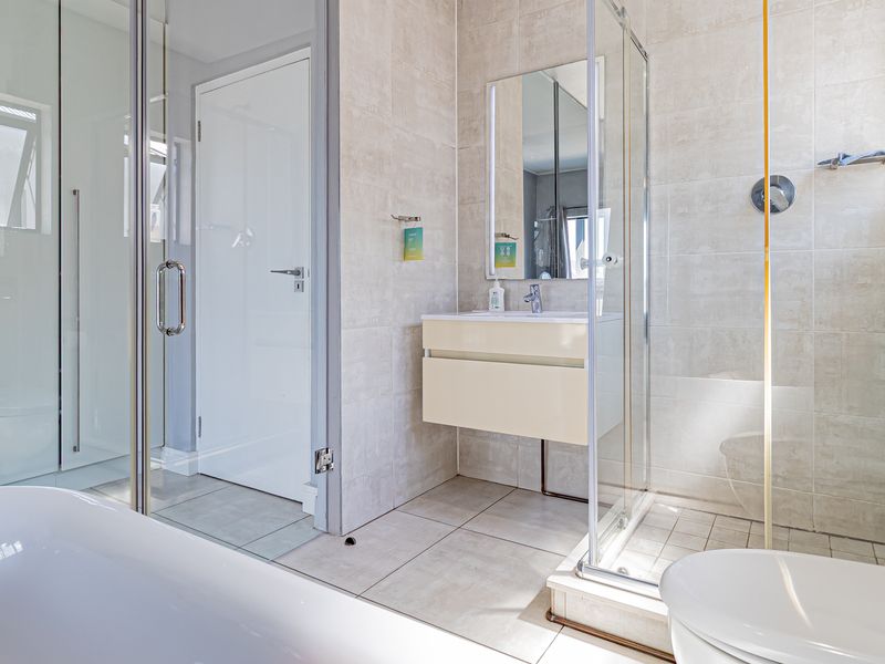 SOLE MANDATE: 2-bedroom home at The Polofields Waterfall City Midrand - Photo 9