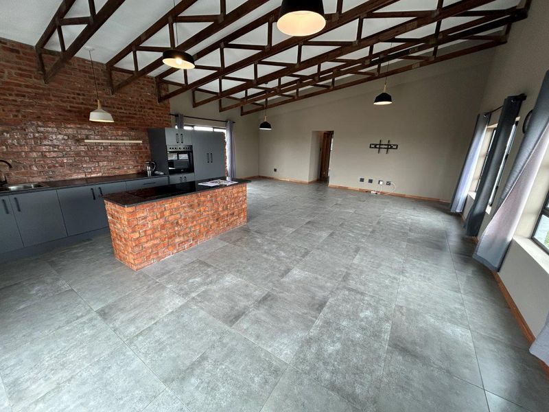 STUNNING  MODERN 3 BEDROOM HOUSE IN SOUGHT AFTER PARADISE BEACH - Photo 6