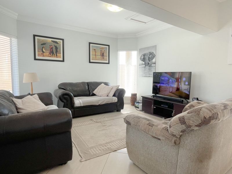 SUMMERSTRAND 3 BED 2 BATH HOUSE FOR SALE - Photo 6