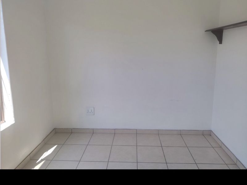 Townhouse For Sale In Witbank - Photo 10