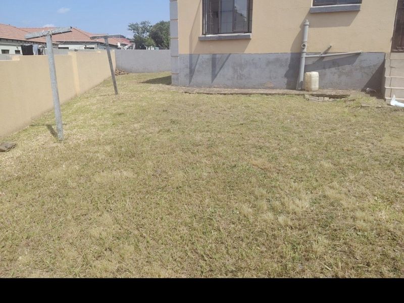 Townhouse For Sale In Witbank - Photo 4