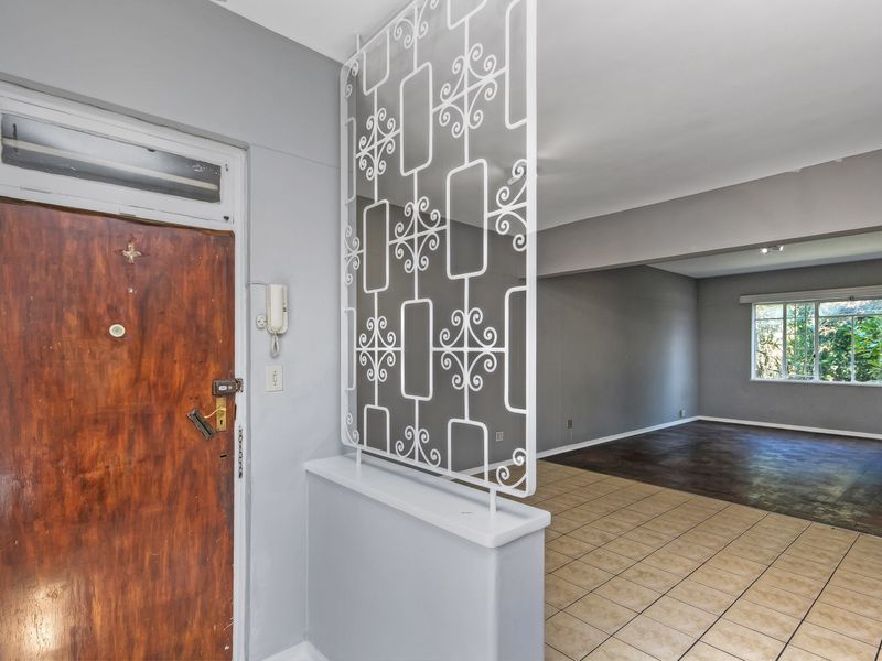 UNBELIEVABLE VALUE.PRICE REDUCE SUBERB POSITIONED IN HIGHLANDS NORTH RIGHT ON THE BORDER OF WAVERLEY - Photo 5