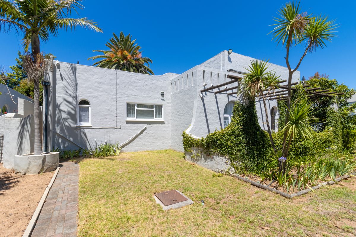 Spacious Family Home with Optional Furnishing & Flatlet – Available Immediately in Raithby - Photo 4