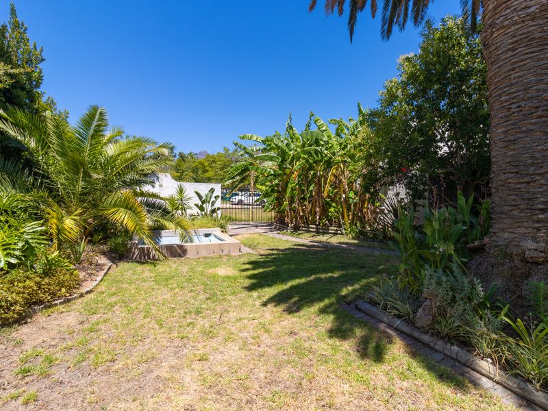 Spacious Family Home with Optional Furnishing & Flatlet – Available Immediately in Raithby - Photo 3