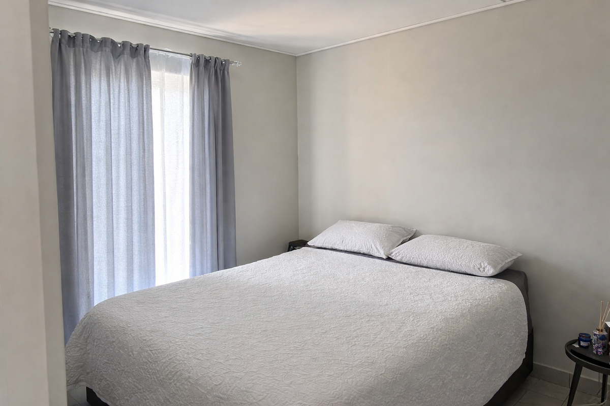 Neat and Modern 2 Bedroom Apartment - Photo 4