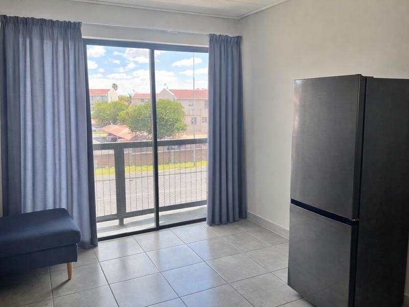 Neat and Modern 2 Bedroom Apartment - Photo 2