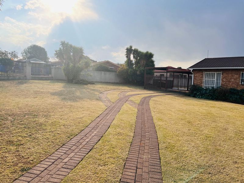 House Rental Monthly In Witbank - Photo 3