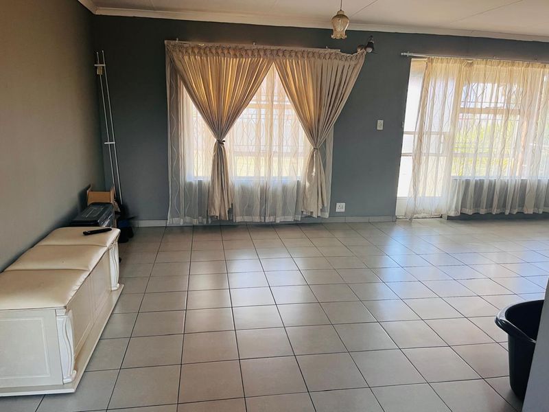 House Rental Monthly In Witbank - Photo 5