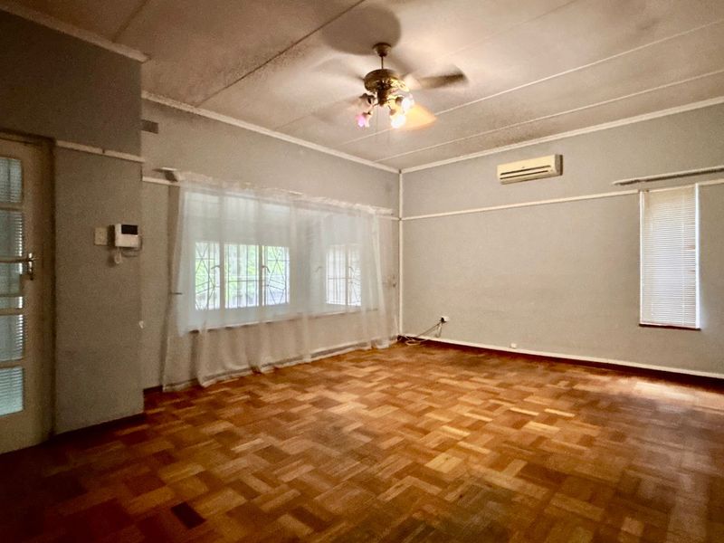 3 BEDROOM HOUSE TO LET - Photo 5
