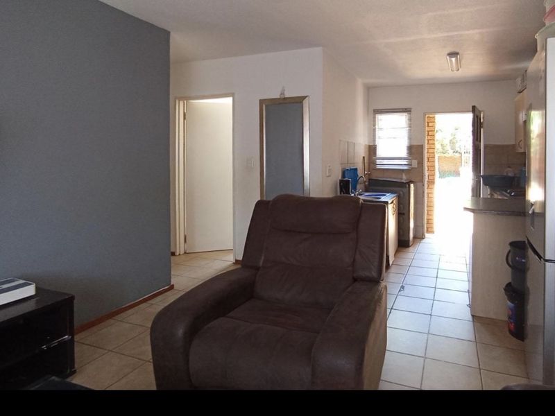 Apartment For Sale In Pretoria - Photo 6