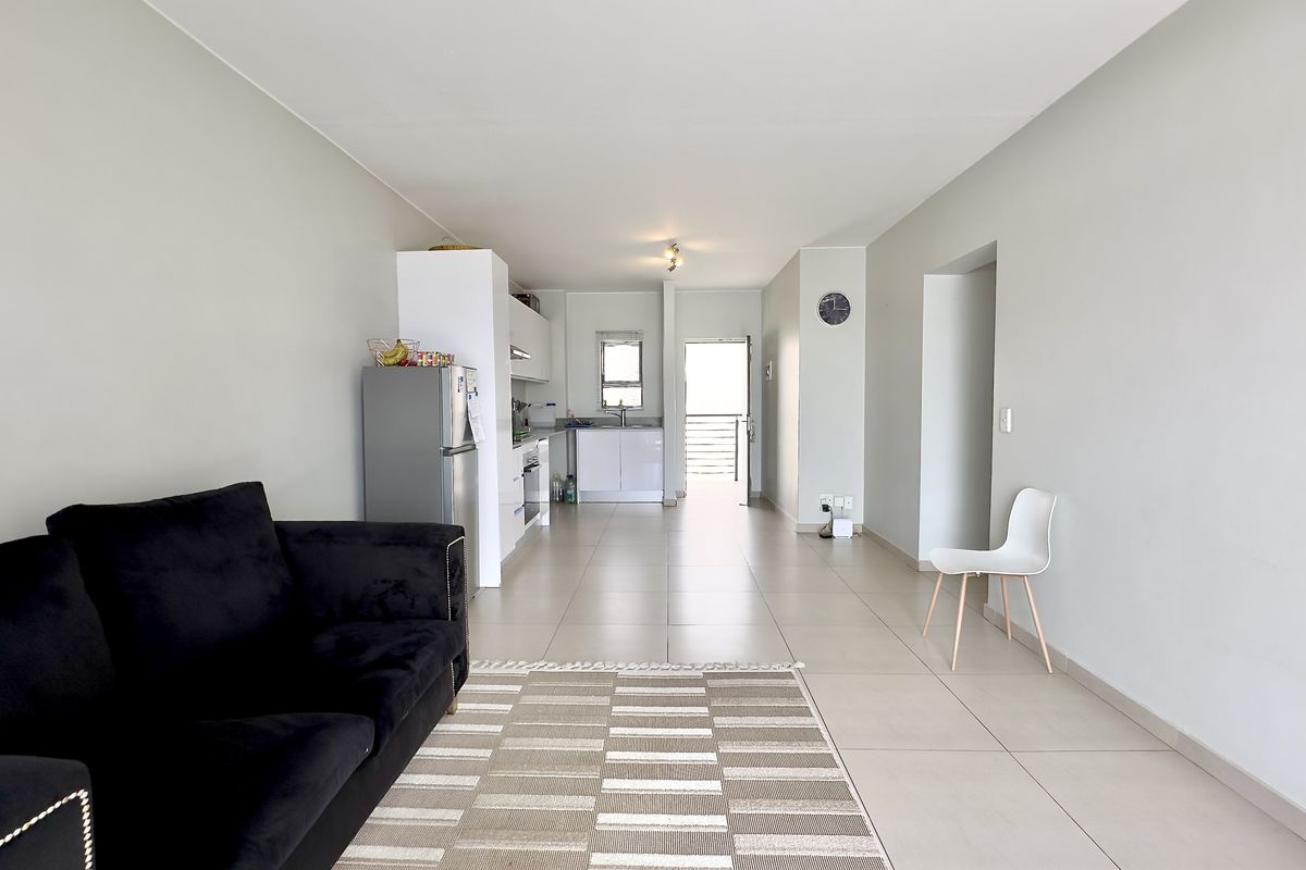 3 Bedroom Apartment for Sale in Isabel Estate - Photo 4