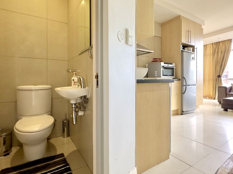 1 Bedroom Fully Furnished Apartment for Sale in Hydro Park with Spectacular Sunset Views - Photo 2