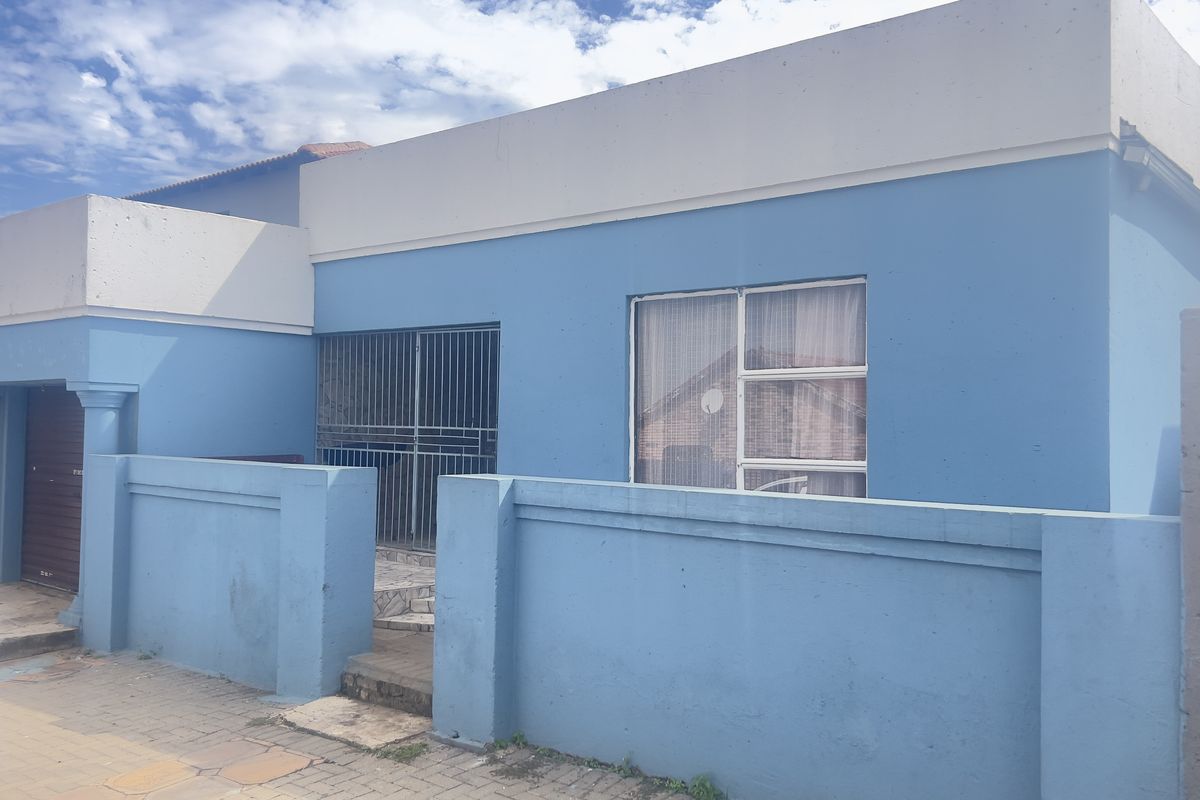 House Rental Monthly In Witbank - Photo 2