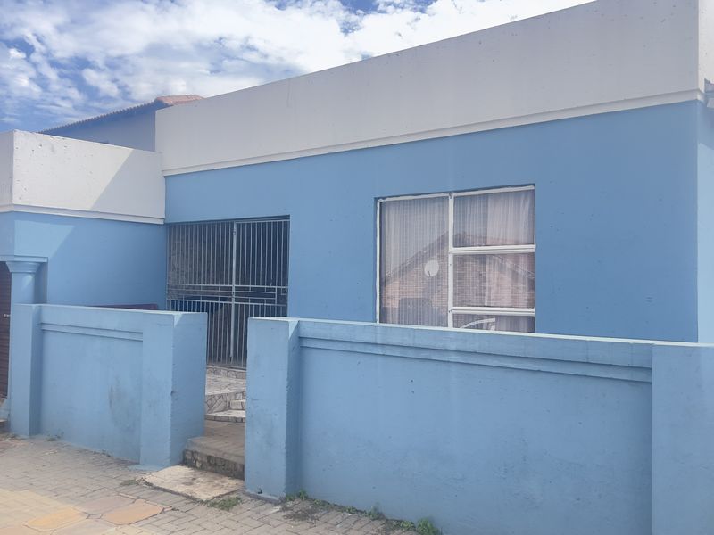 House Rental Monthly In Witbank - Photo 2