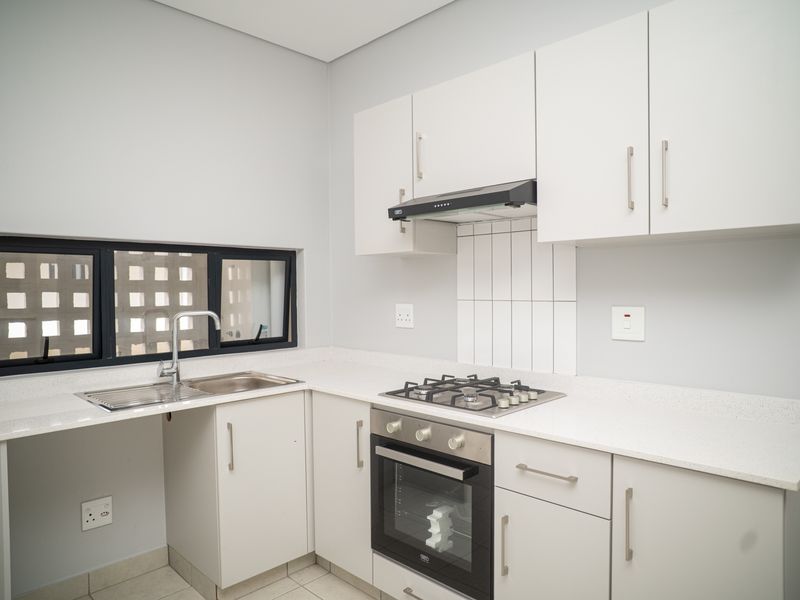 Modern Living in Emberton Estate – Brand-New 2 Bedroom Apartment - Photo 5