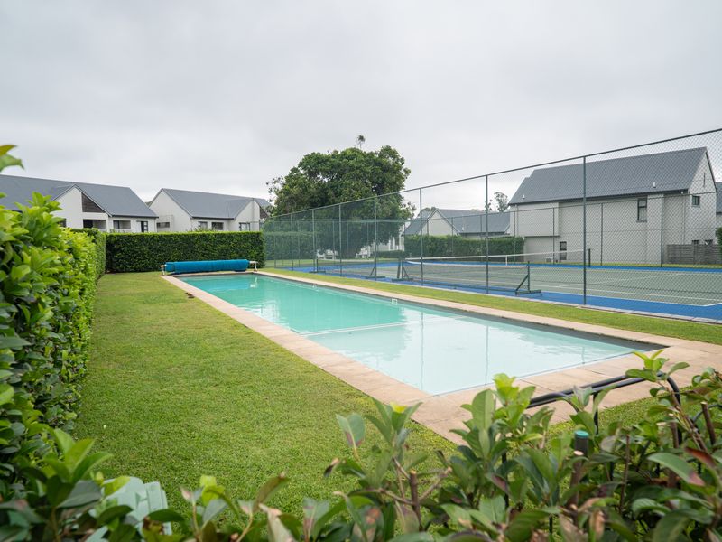 Modern Estate Living with a Private Balcony in Emberton Estate - Photo 3