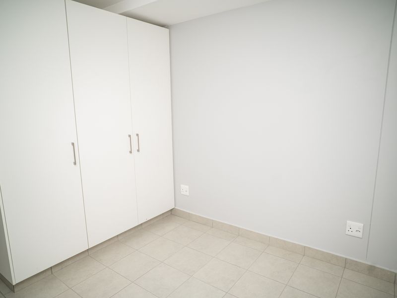 Modern Comfort, Prime Location in Emberton Estate - Photo 10