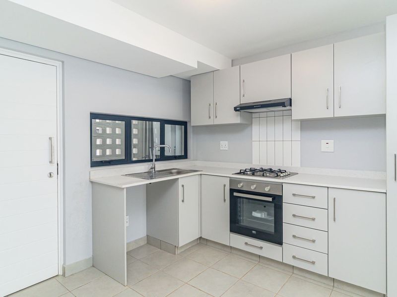 Modern Comfort, Prime Location in Emberton Estate - Photo 8