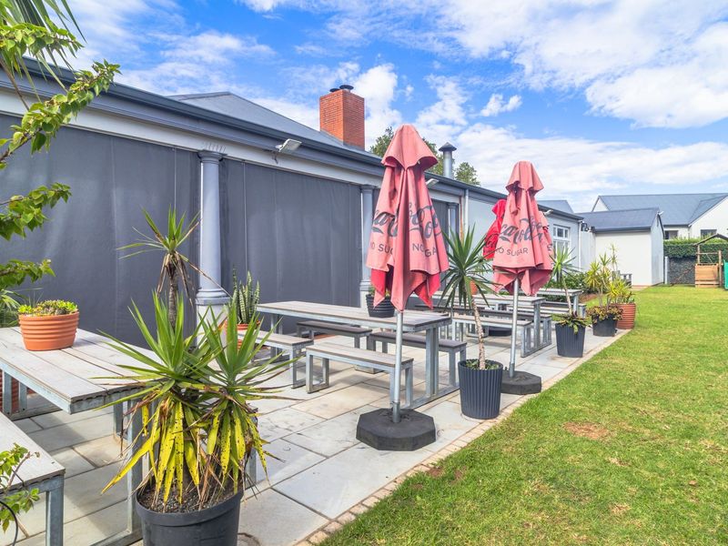 Modern Comfort, Prime Location in Emberton Estate - Photo 3