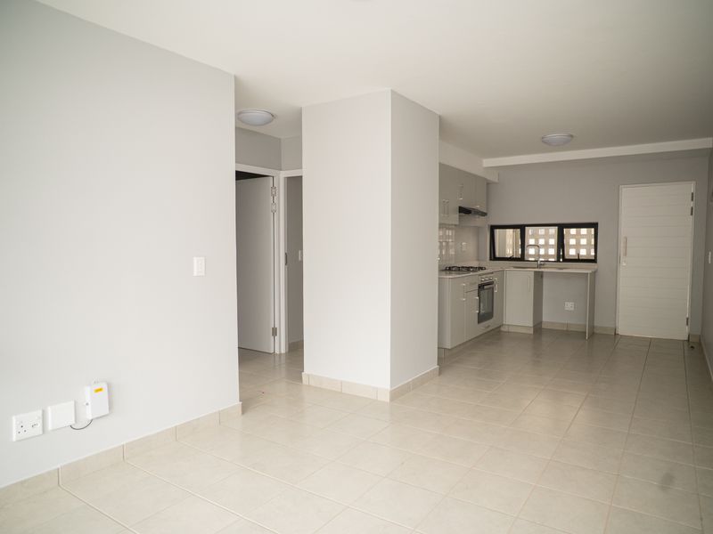 2 Bedroom  Apartment in the Newly Built Section of Emberton Estate - Photo 8