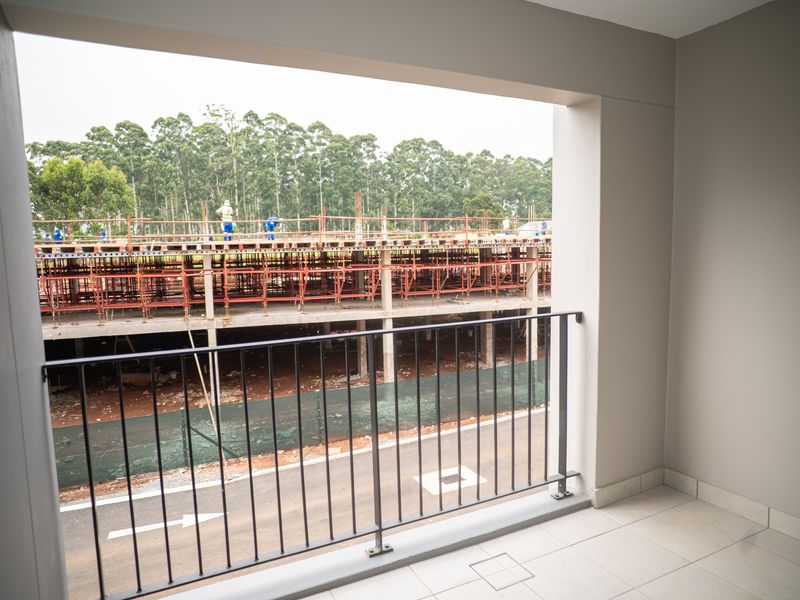 2 Bedroom  Apartment in the Newly Built Section of Emberton Estate - Photo 7