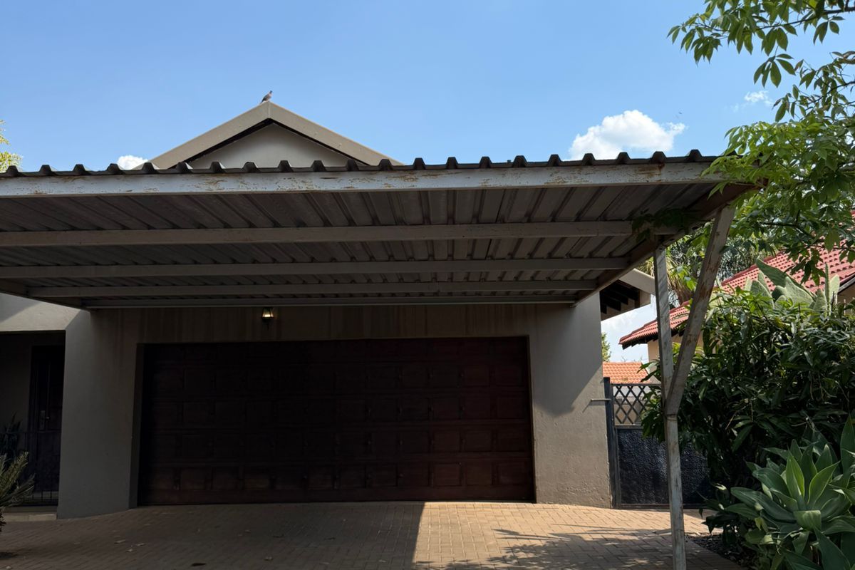 Charming 3-Bed Family Haven in Secure Melodie Estate for R2 mil - Photo 4