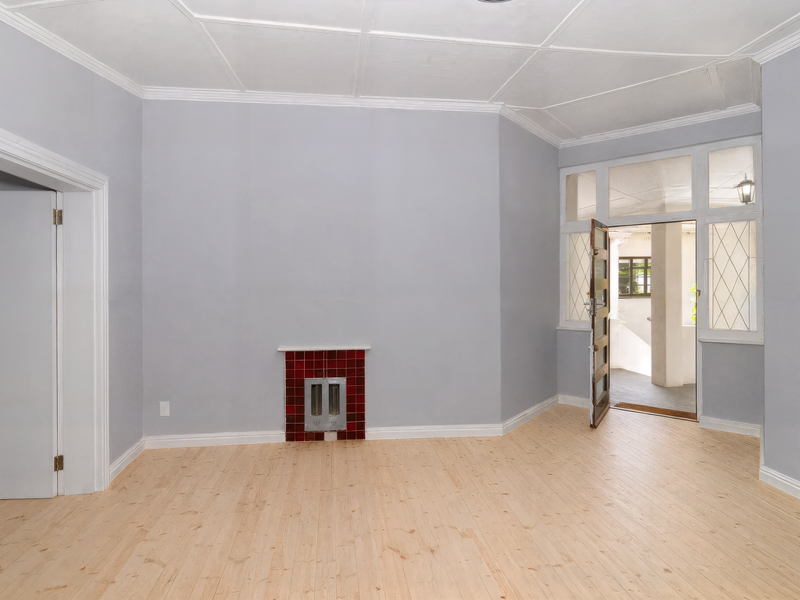 Spacious 2-Bedroom Apartment on High Level Road - Photo 8