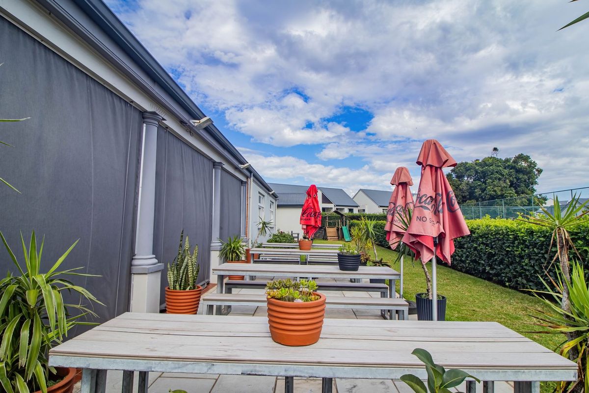 Contemporary  Apartment Living at Its Best in Emberton Estate - Photo 4