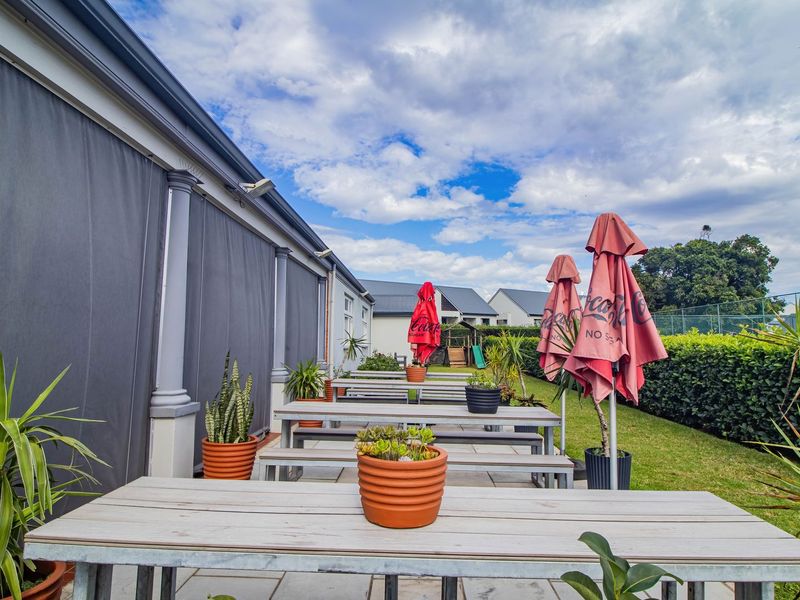 Contemporary  Apartment Living at Its Best in Emberton Estate - Photo 4
