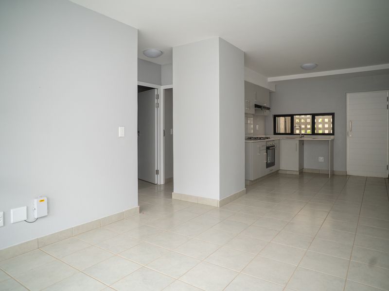 2 Bedroom Apartment in the Newly Built Section of Emberton Estate - Photo 7