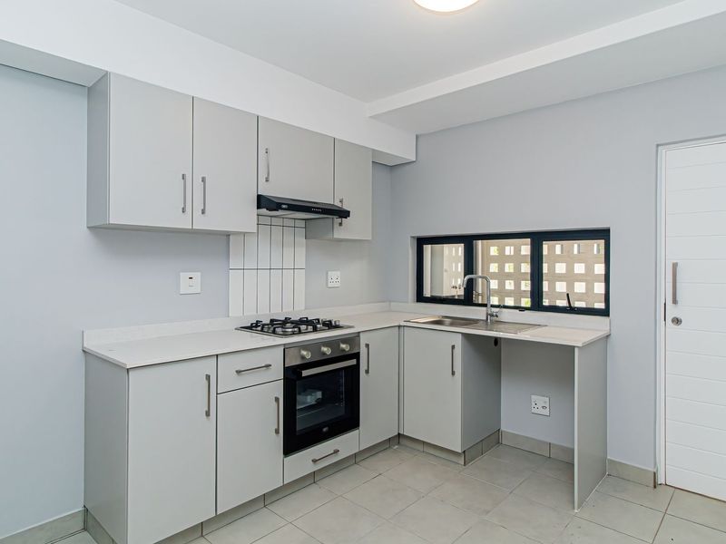 Apartment for Sale in Emberton Estate, Gillitts Brand-new apartment direct from the developer - Photo 5