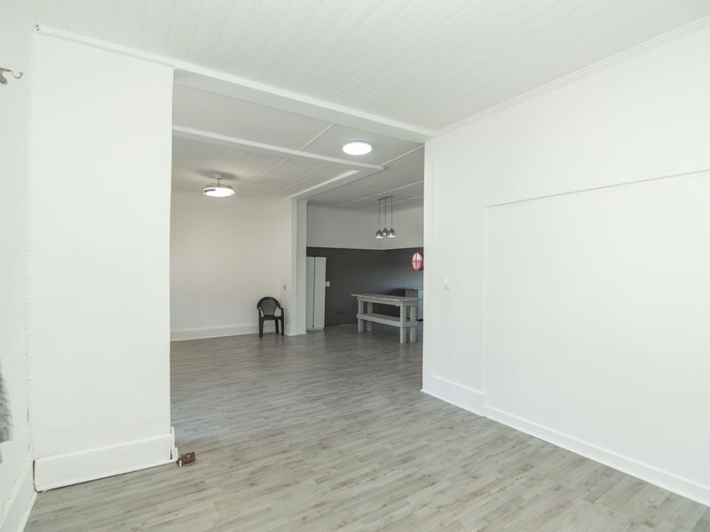 4 Bedroom Home including Flatlet, Pool & Entertainment Area – Ideal Investment or First-Time Buy! - Photo 9