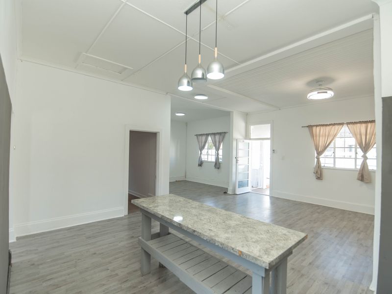 4 Bedroom Home including Flatlet, Pool & Entertainment Area – Ideal Investment or First-Time Buy! - Photo 6