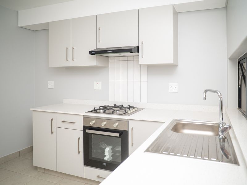 Emberton Estate – Brand-New 2 Bedroom Apartment - Photo 9