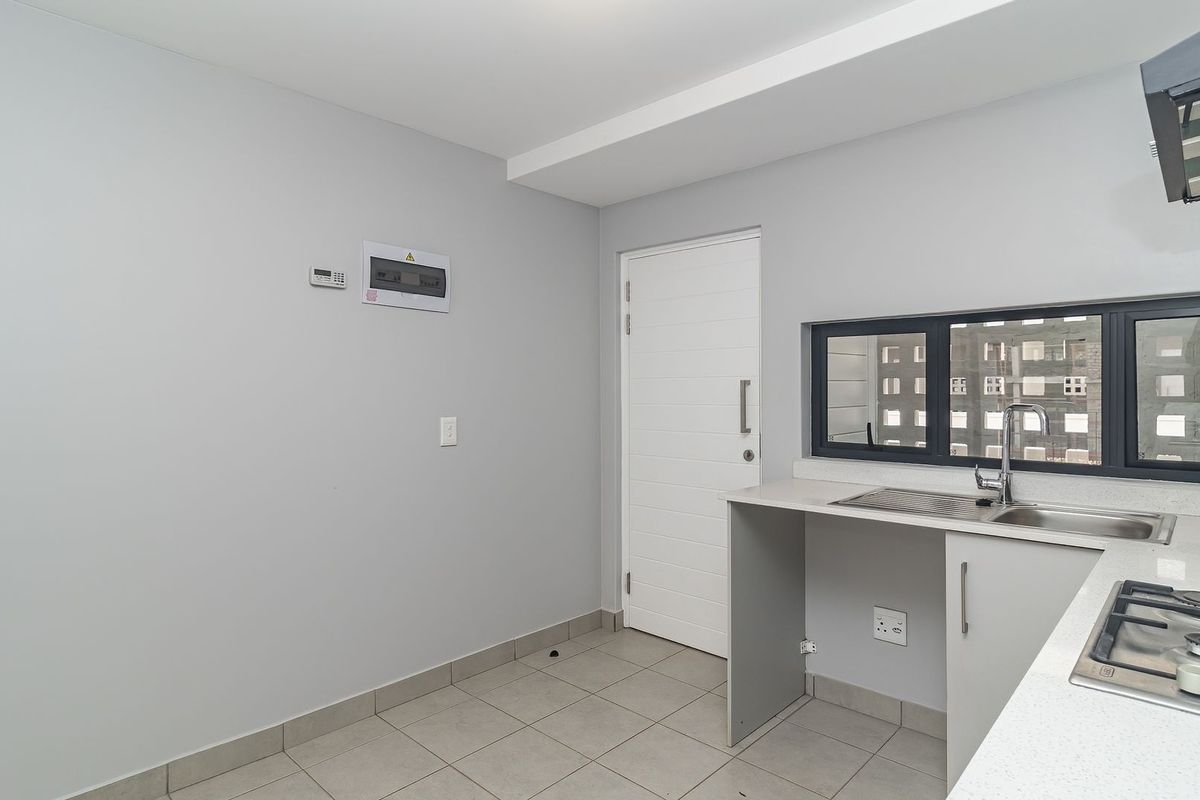 Emberton Estate – Brand-New 2 Bedroom Apartment - Photo 4