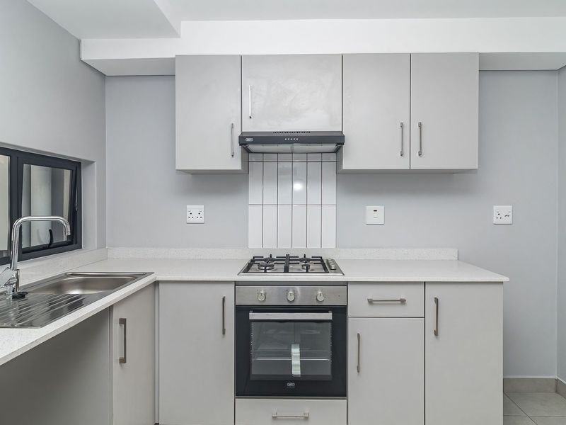 Emberton Estate – Brand-New 2 Bedroom Apartment - Photo 5