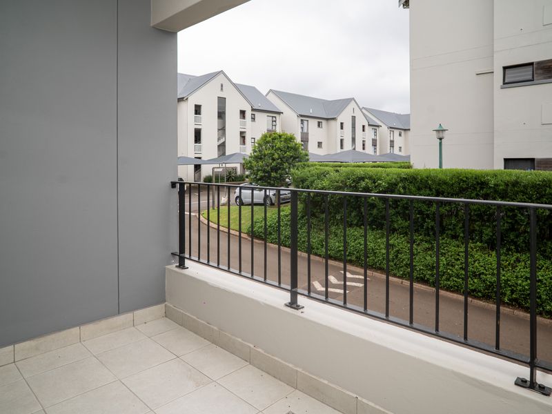 Brand-New 2 Bedroom, 2 Bathroom Apartment to Rent at AVIVA Emberton - Photo 6