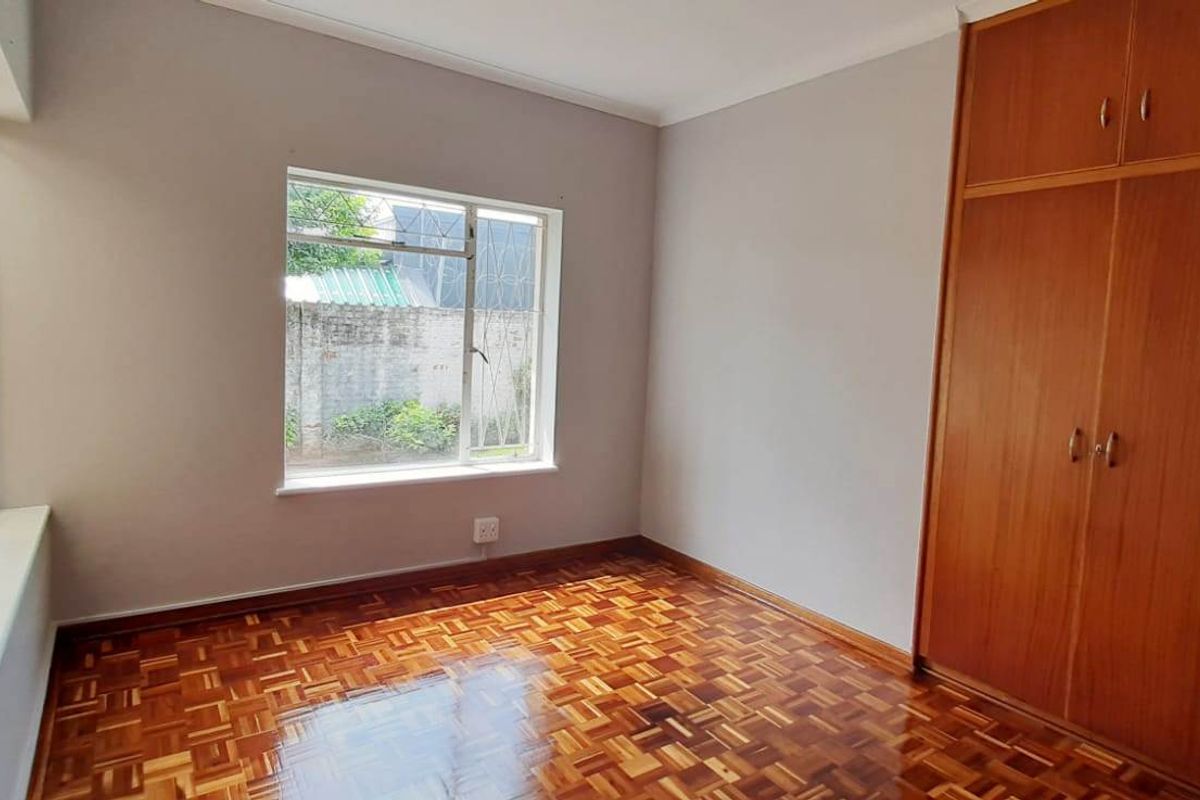 CHARLO ROOMS IN SHARED HOUSE FOR RENT - Photo 4